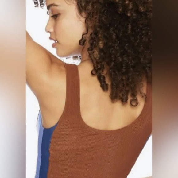 Beach Riot Tessa Top - Picture 2 of 2